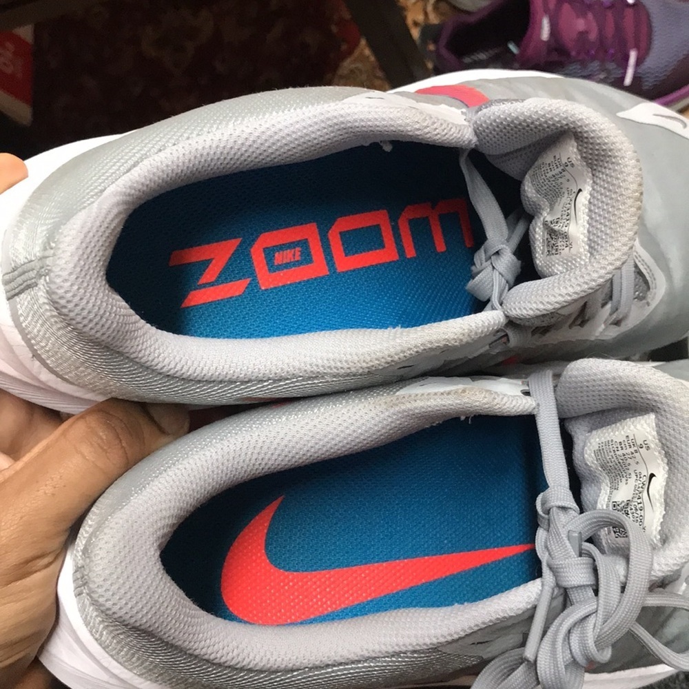 Nike Winflo 8 “Wolf Grey Bright Crimson” - Picture 14 of 15